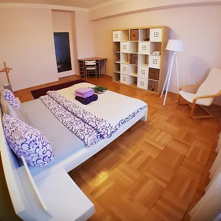 Old Town Pellicova Ii Apartman *